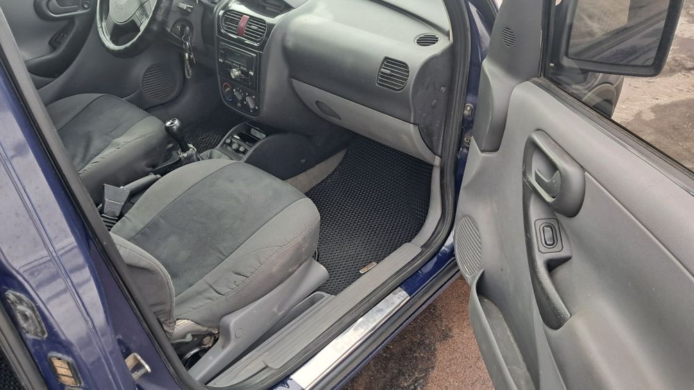 Продаю опель комбо 2005рік 1.7 дизель