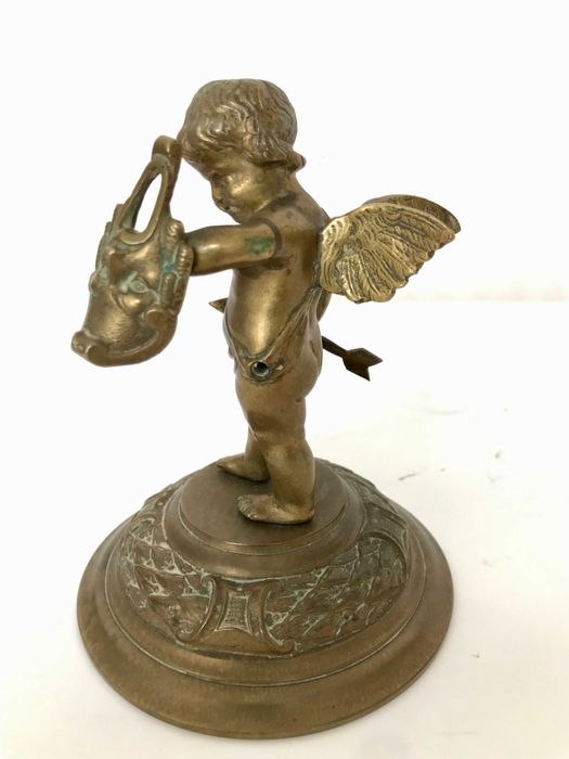 Скульптура Купідон зі щитом " Маска", бронза. Франція XIX ст.