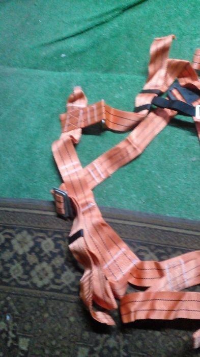 Продам монтажний пояс новий 700гр.страхувальний 500гр.