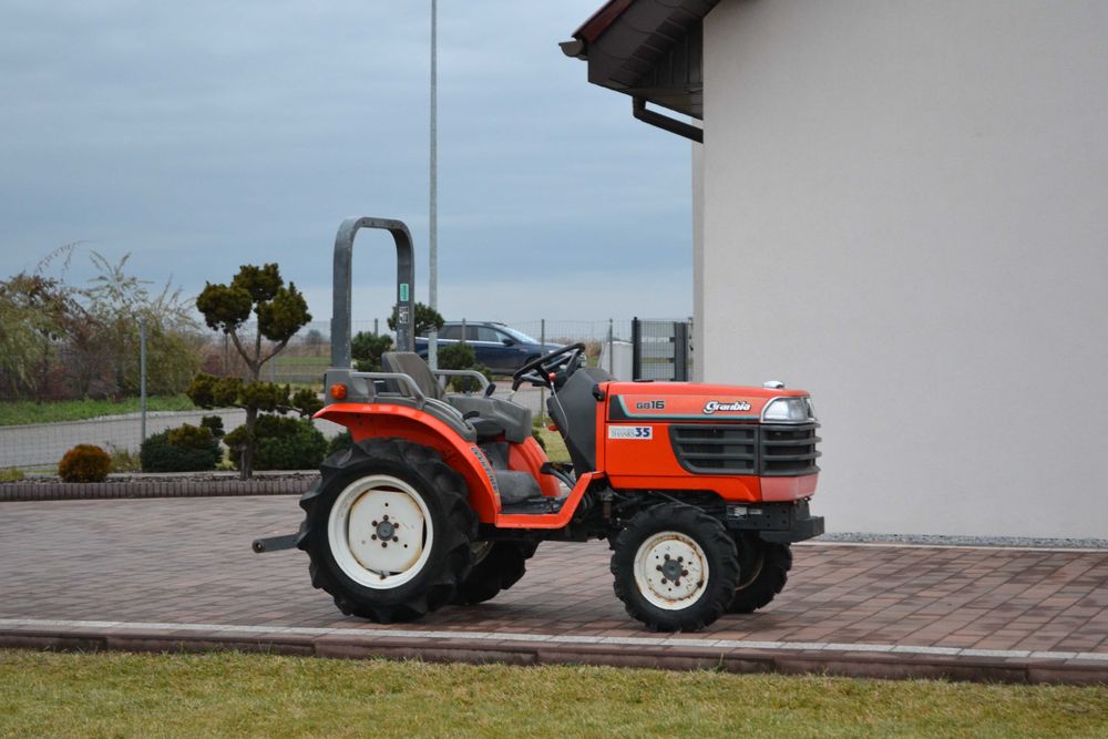 Traktorek japoński  Kubota Yanmar mini traktor japonski