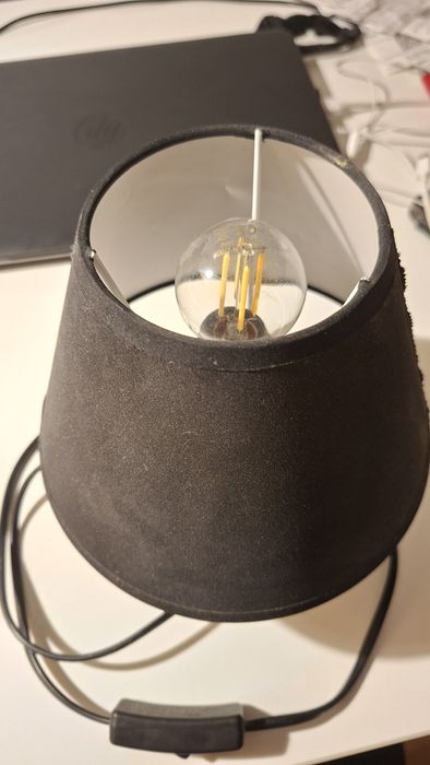 Продам лампу настільну