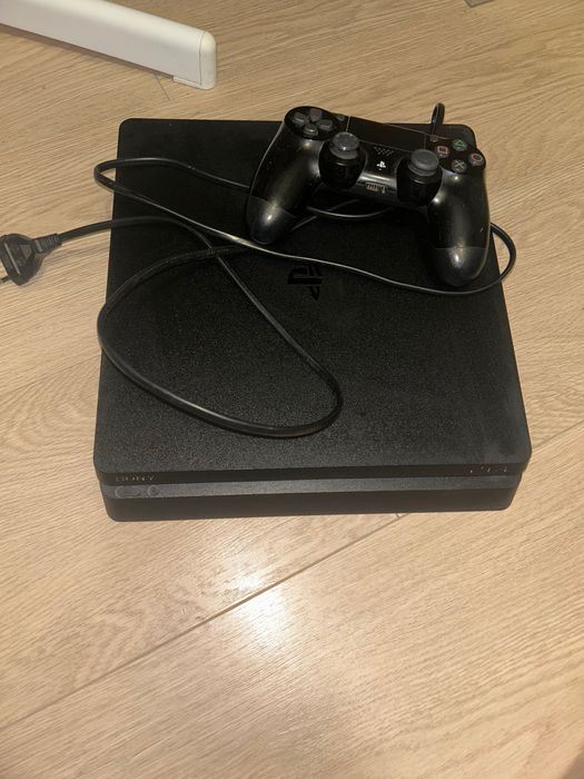Konsola play station 4