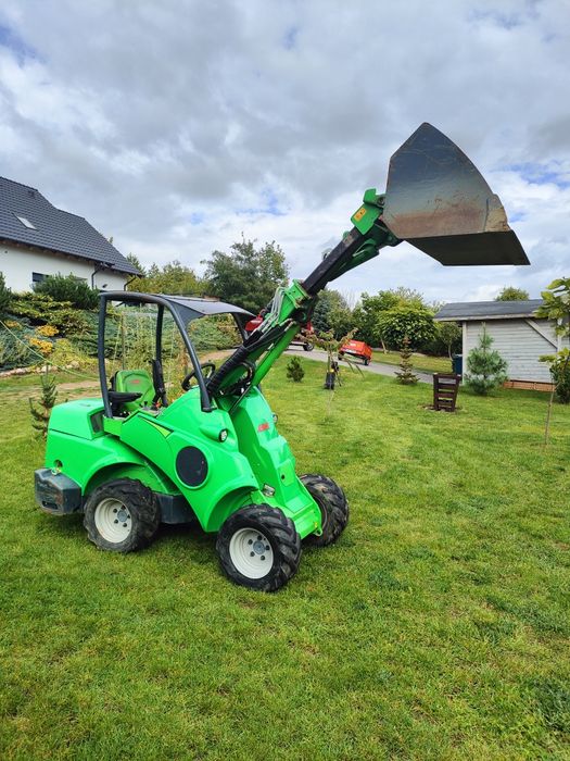 Wypożyczalnia mini koparek , ładowarek, sprzęt budowlany.