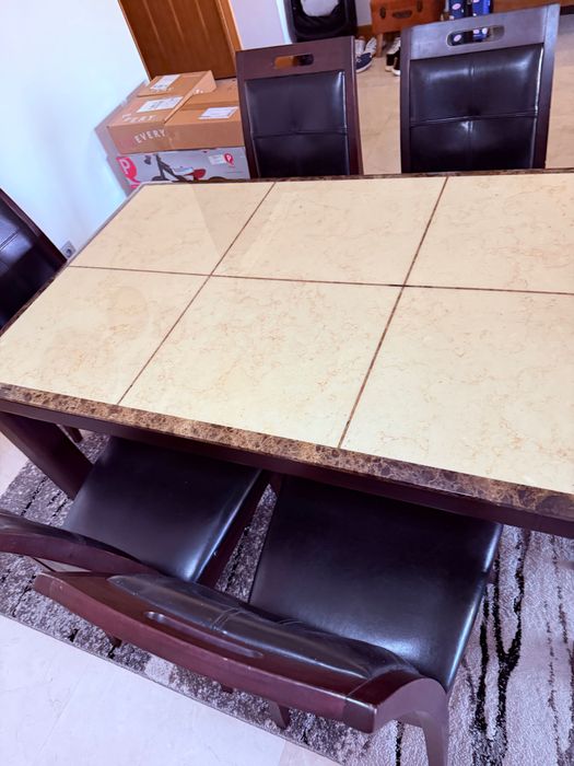 Mesa de Jantar com 6 Cadeiras – Madeira Nobre + Tampo Cerâmico