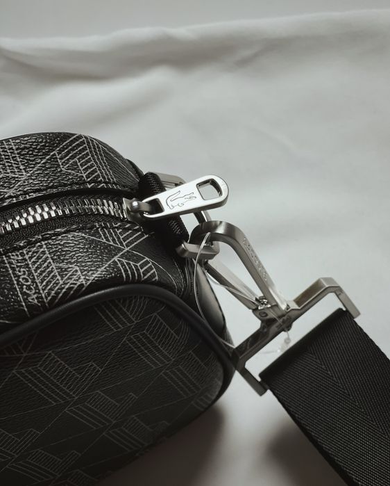 Bolsa Lacoste Preta no Saco
