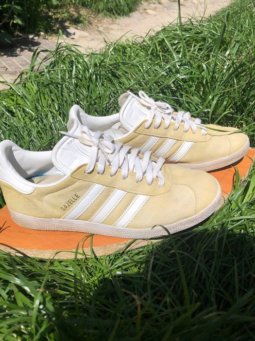 Gazelle adidas     .