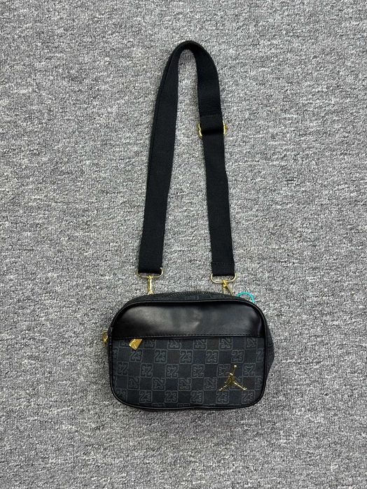 Месенджер AIR Jordan Monogram сумка Джордан чорний рожевий сірий унісекс чоловіча жіноча преміум бананка стильна сумка через плече Jumpman