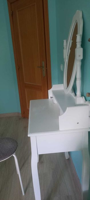 Quarto Excelente estado