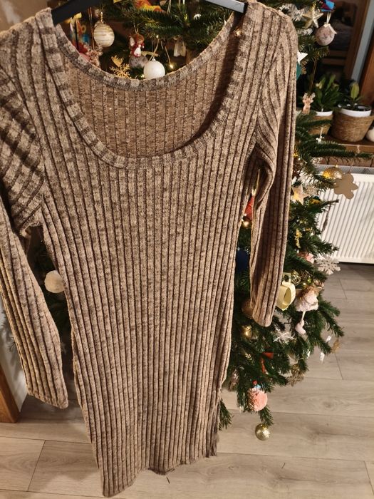 Sukienka sweterkowa L