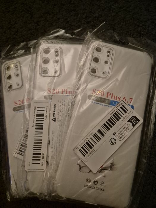 7szt etui Samsung Galaxy s20+