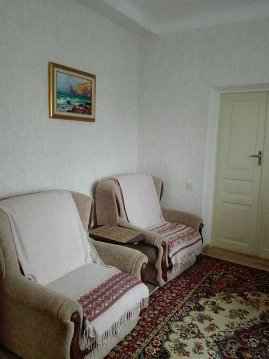 Р-н пр. Лобановського. Місце для 2 авто.