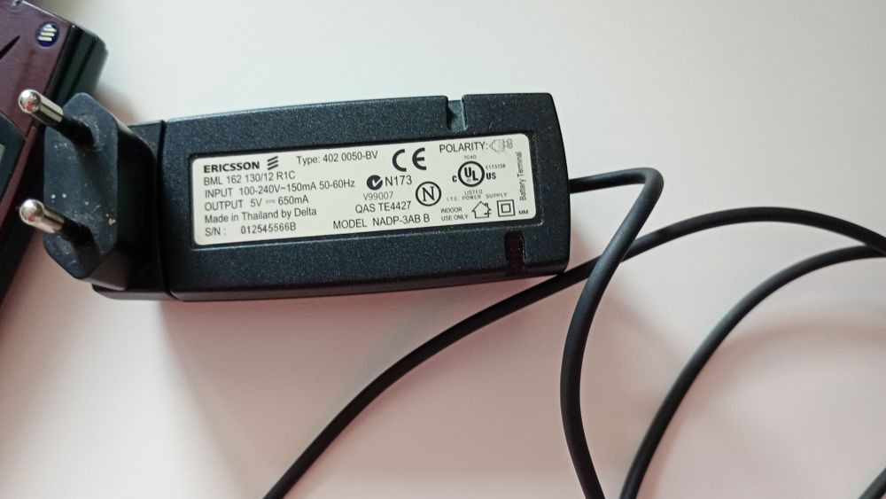 Telefon komórkowy Ericsson r320s