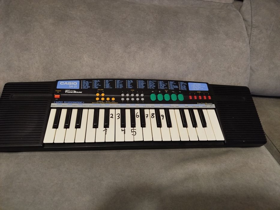 Piano elétrico como novo