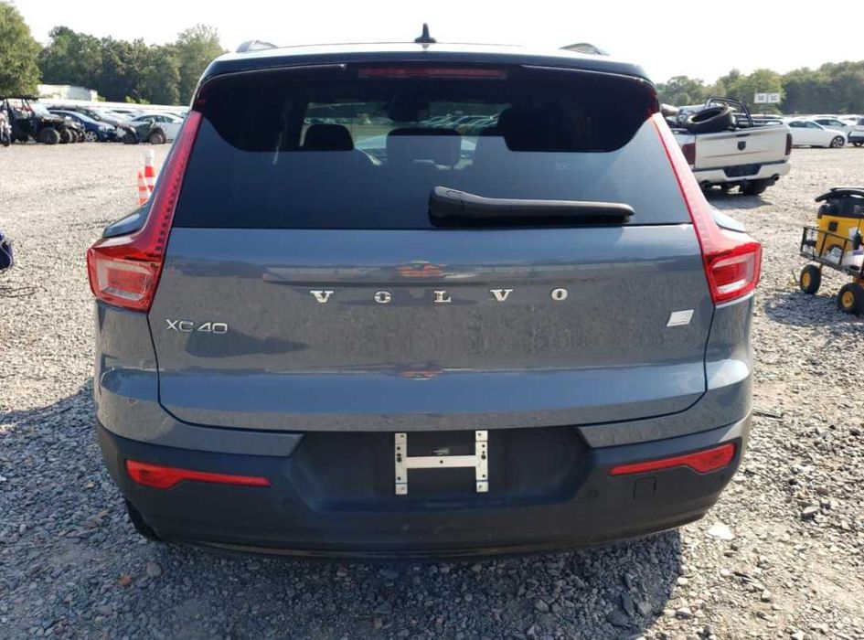 Кришка багажника VOLVO XC40 ляда пята дверь шрот розборка вольво