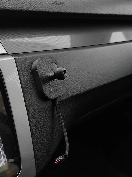 Тримач телефона в штатне місце Passat B6, B7. "Холдер" (holder) держат