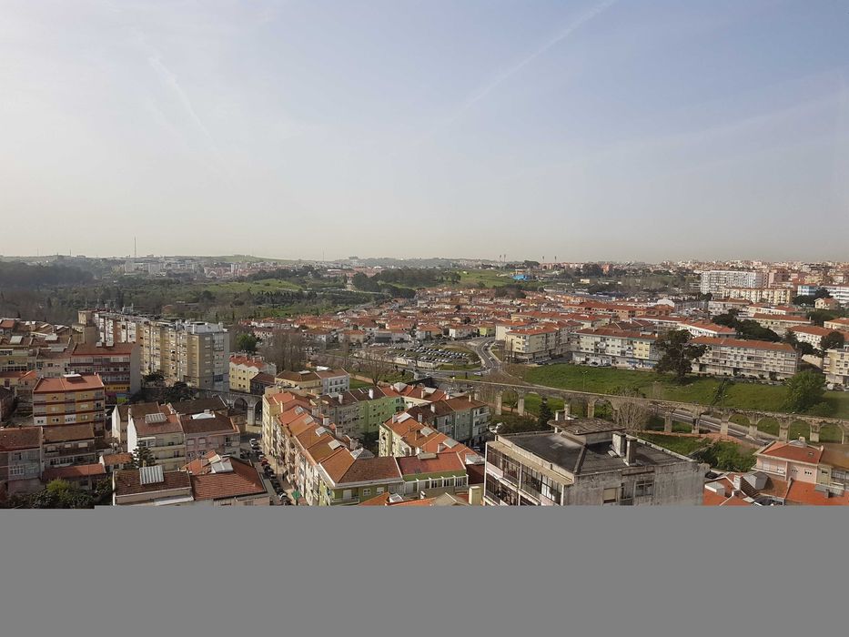 Quarto para arrendar Queluz