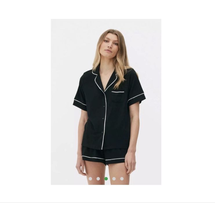 Жіночі піжами під VS