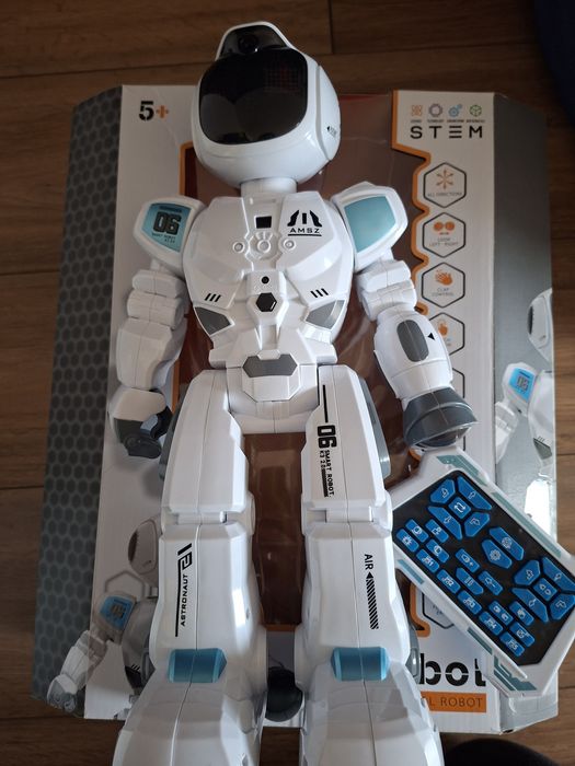 Robot interaktywny duzy