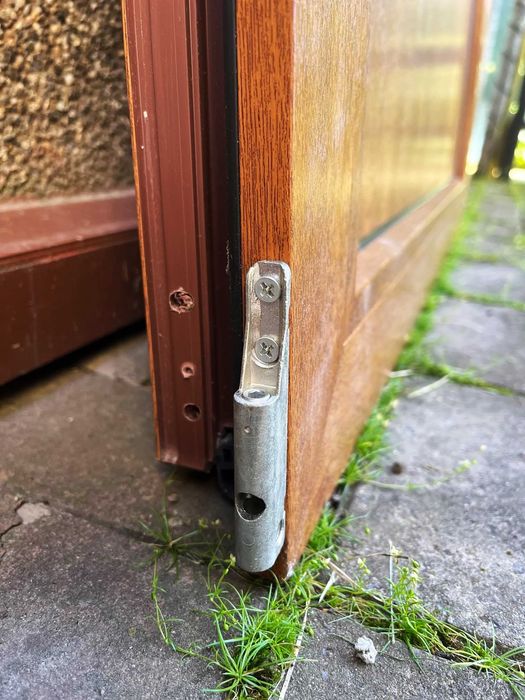 Продам новые металло-пластиковые двери без лутки 1.5 м х 0,88 м