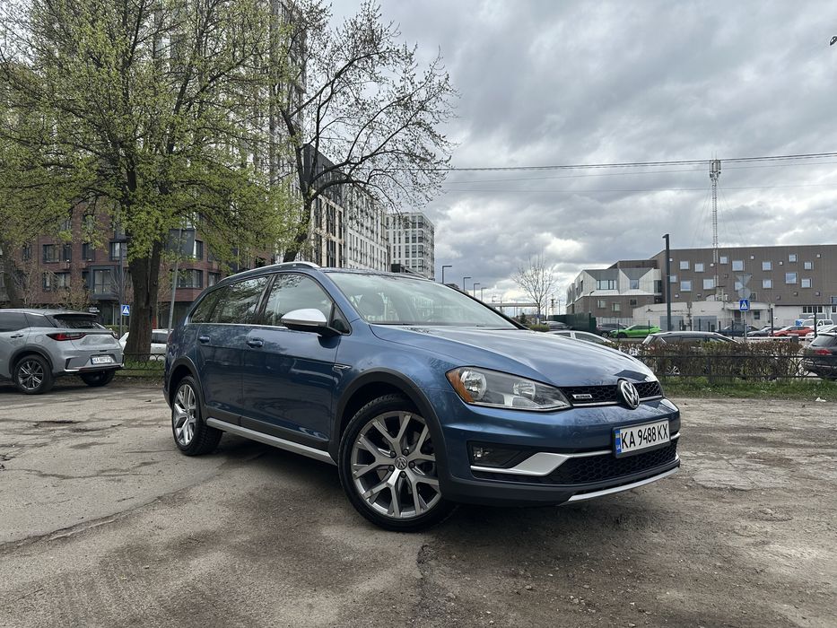 Volkswagen Golf Alltrack 1.8TSI 4Motion