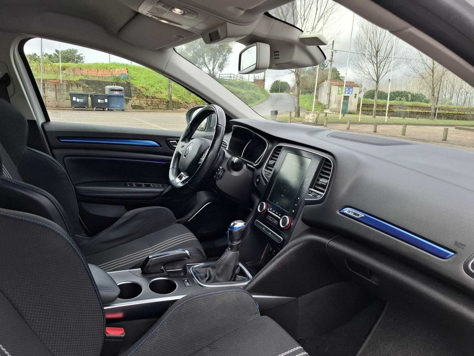 2017 Renault megane iv sport tourer diesel - TOP