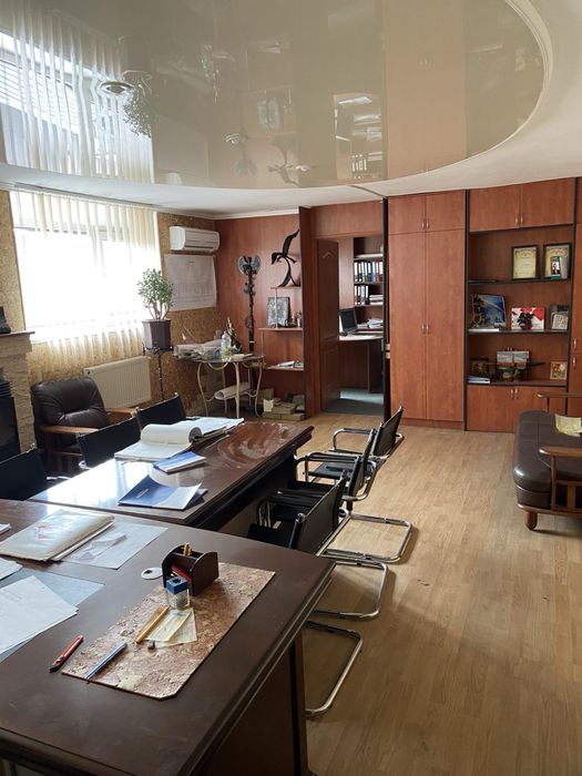 Аренда офиса 200 м.кв и крытого склада, Кривой Рог, ул. Ферганская