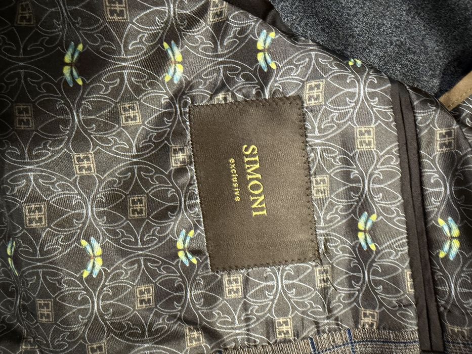 Продам класический  костюм