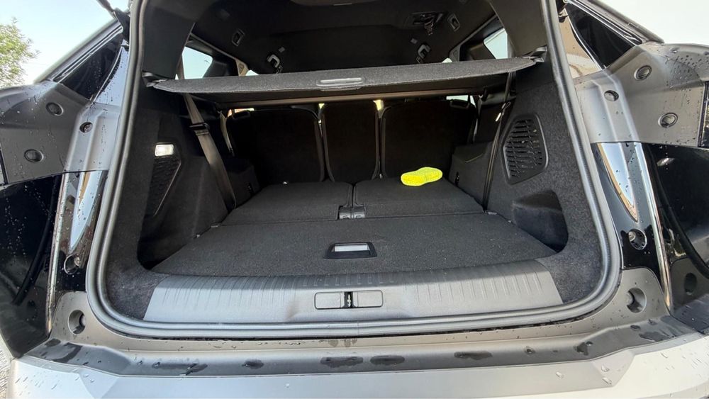 Peugeot 5008 hibrido 2025