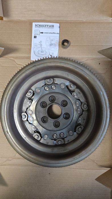 Двомасовий маховик VAG 03L105266DE