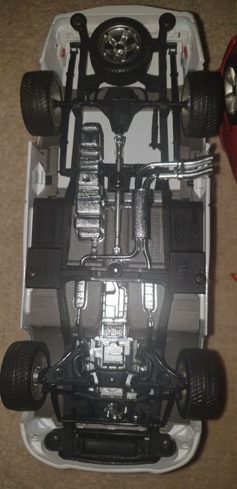 2 carros da burago impecáveis mas com pequenos defeitos