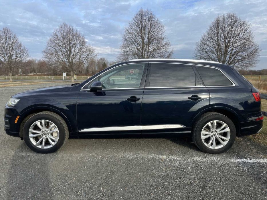 Audi Q7 quattro Premium Plus      2017