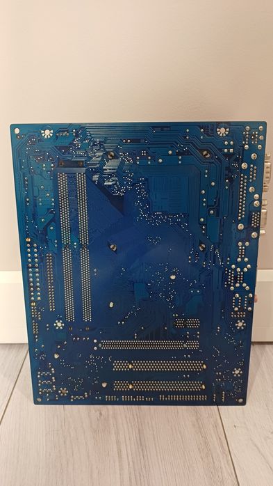 Материнская плата+процессор+озу+радиатор 775!