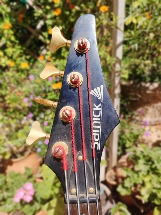 SAMICK YB639 Electric Bass Guitar / Guitarra Baixo