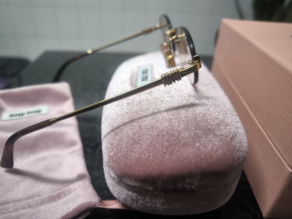 Oculos de sol Miu Miu