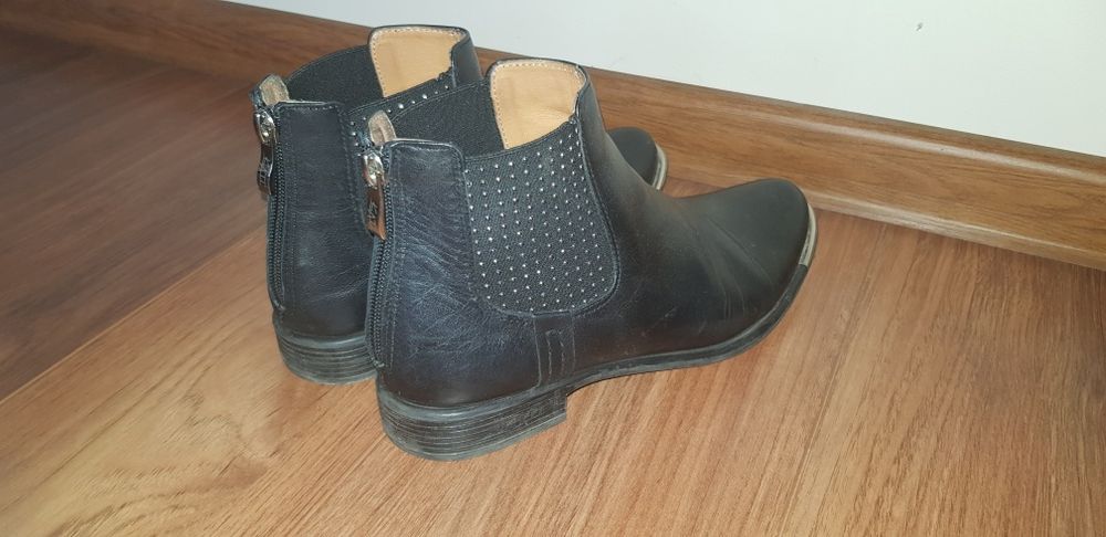 Kati botki skóra czarne roz.37 blaszka zamek