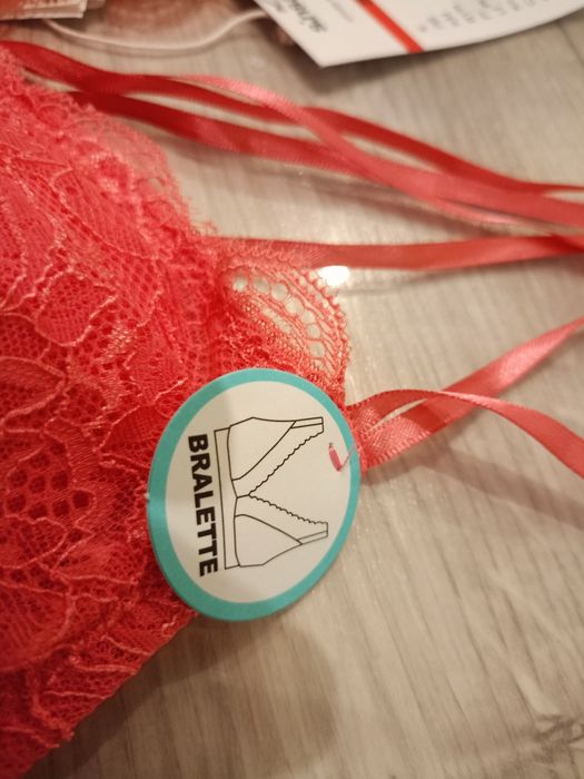 Biustonosz braletka S