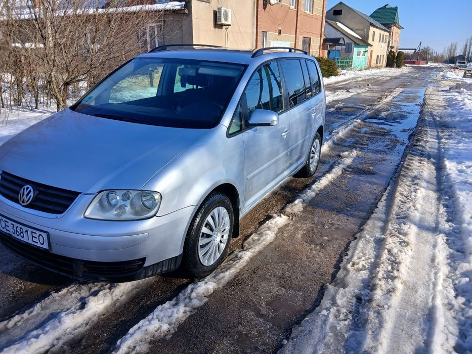 Продам VoIkswagen Tauran. 1 6 Бензин.