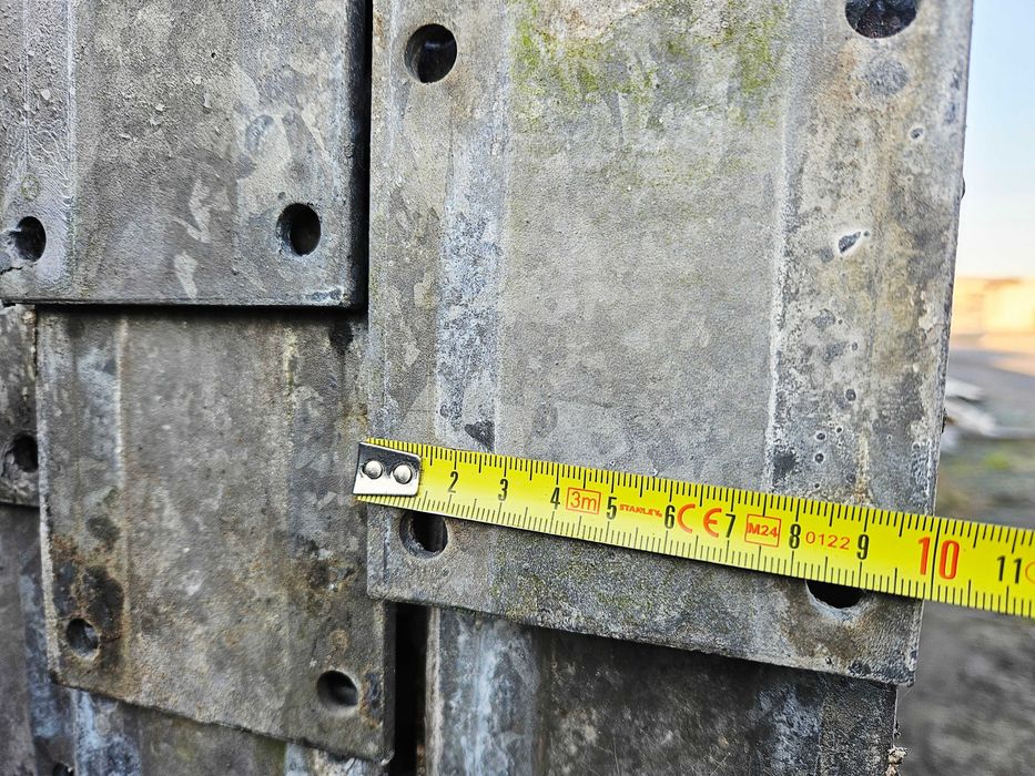 Słup slup filar podpora ocynk konstrukcja 100x50x4 4,5 metra z stopą