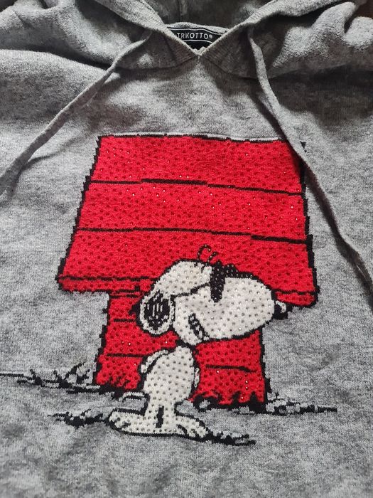 Костюм в'язаний ,сірий с камінням нарядний