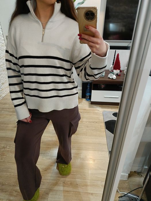 Rozpinany sweter sweterek w paski z golfem biały czarny zamek oversize