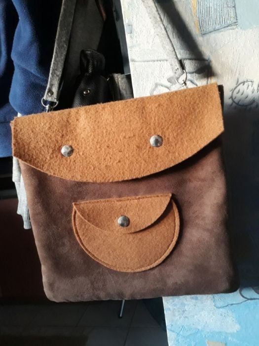 Torebka Listonoszka z filcu. Recznie robiona