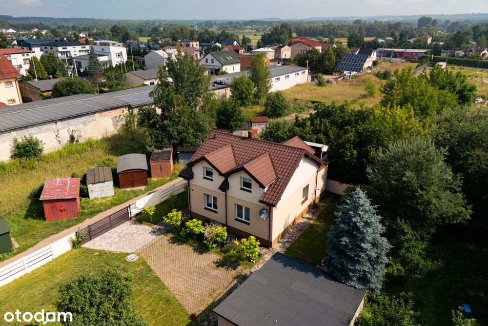 House, 180 m², land 1 m²