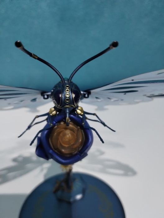 Motyl z ruchomymi skrzydłami, złożony, hobby