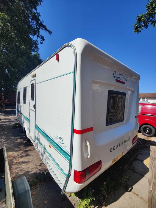 Caravana Coachman Pastiche 520/4