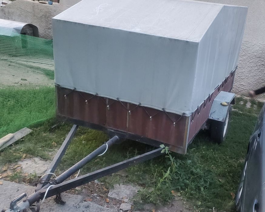 Причіп для легкового  авто