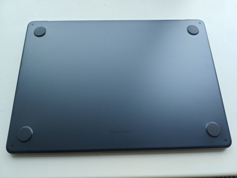 MacBook Air m4 16/256