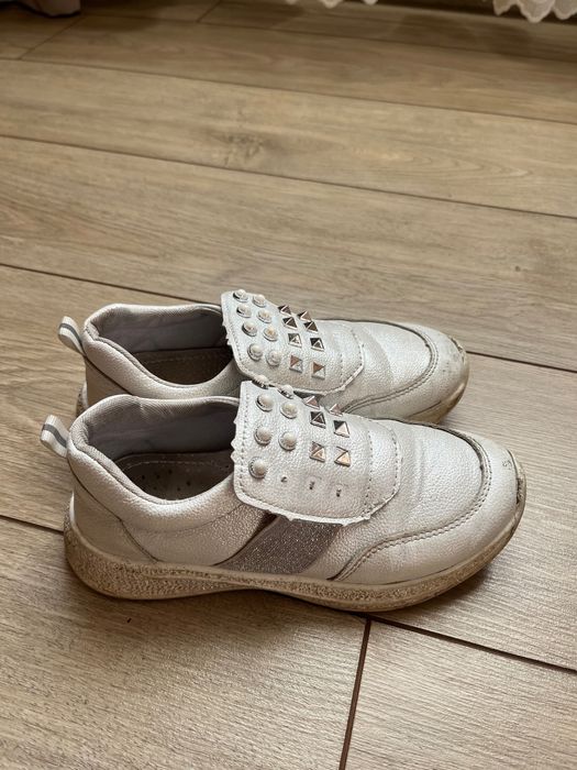 Кросівки дитячі весна