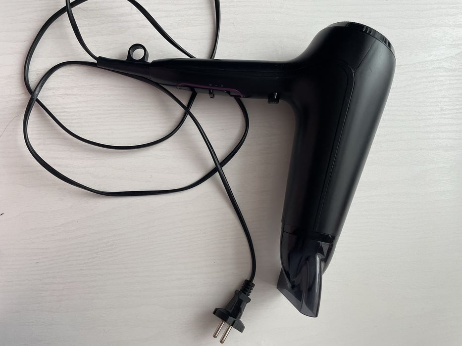 Фен Philips ThermoProtect 2100W