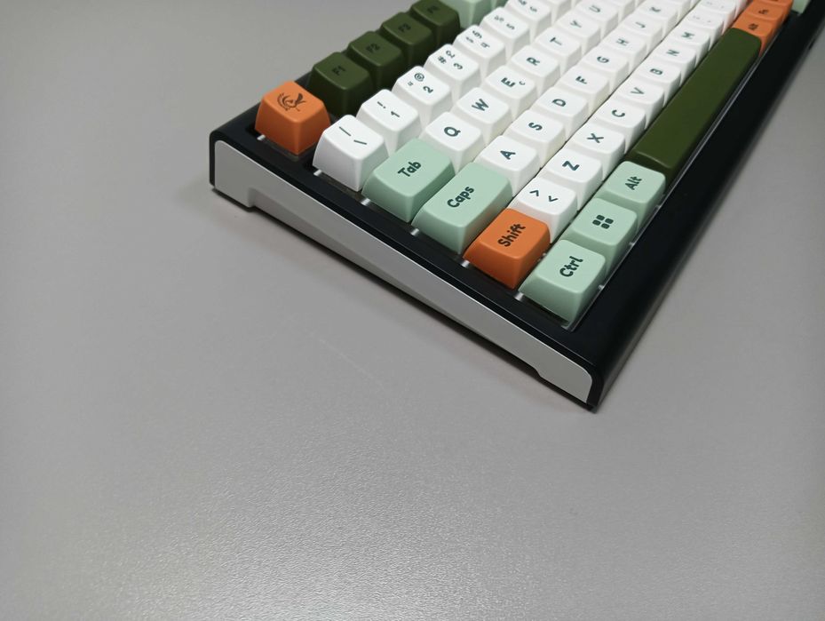Teclado Gaming ProjectD Tinker 75% ISO (Gateron Milky Yellow Pro 2.0 | Layout PT)