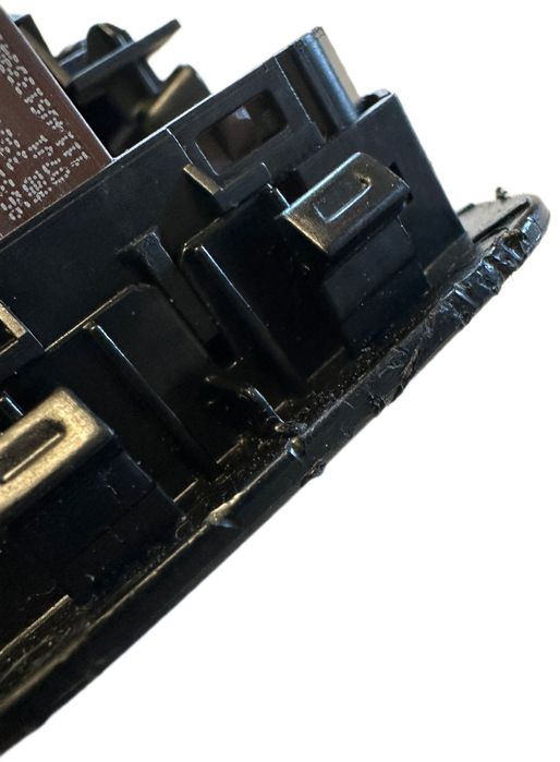 Przycisk Przełącznik Dźwignia Hamulca Ręcznego Citroen C5 Iii X7